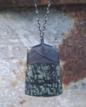 Wide Lashed Serpentine Toki