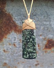 Medium Serpentine Lashed Toki