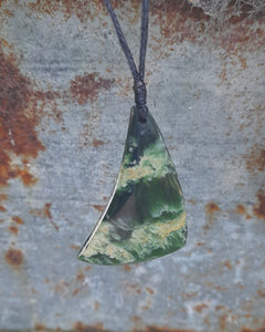 Small Abstract Curved Pyramid Drop