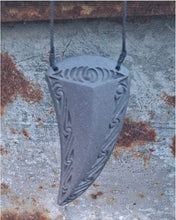 Ōnawa Large Engraved Tooth