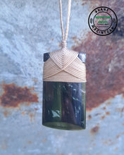 Medium Lashed Serpentine Toki