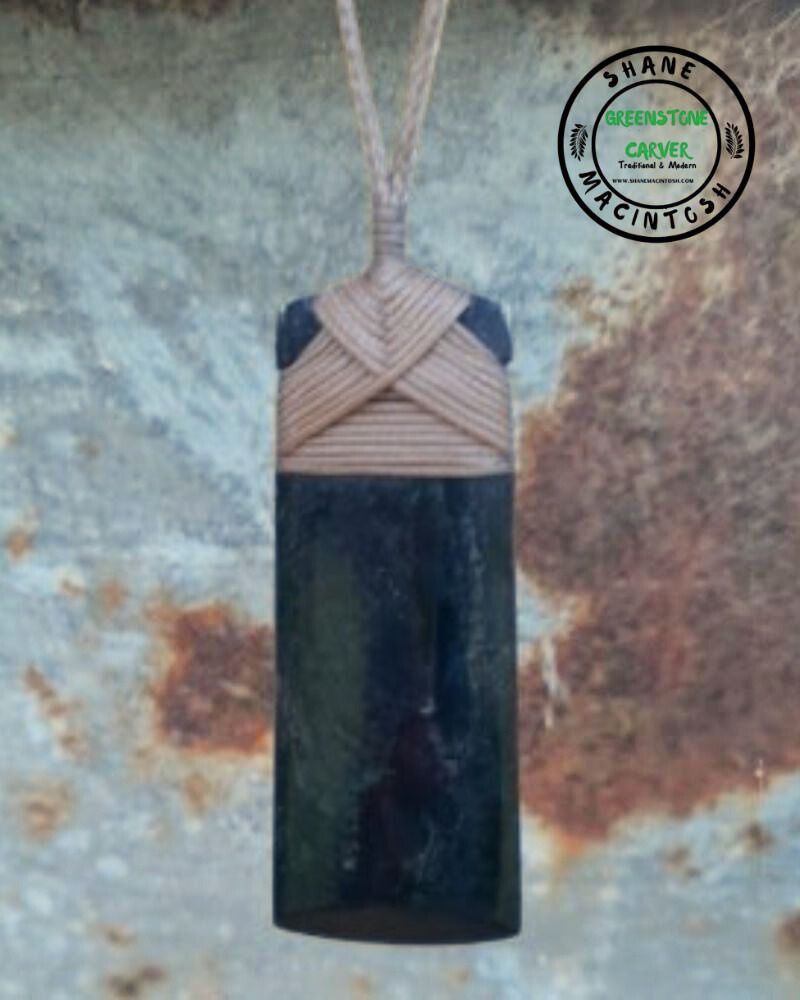 Medium Lashed Serpentine Toki