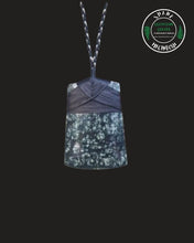 Wide Lashed Serpentine Toki