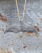 Ōnawa Engraved Whale Tail