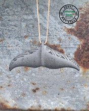 Ōnawa Engraved Whale Tail