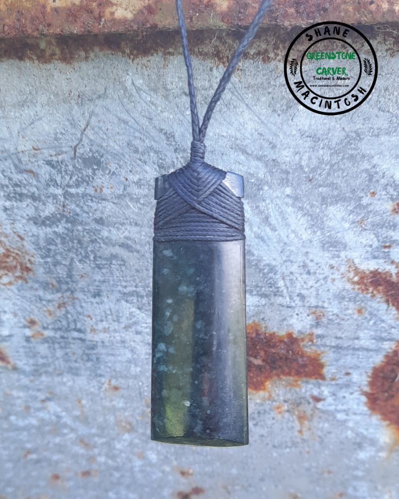 Large Serpentine Lashed Toki